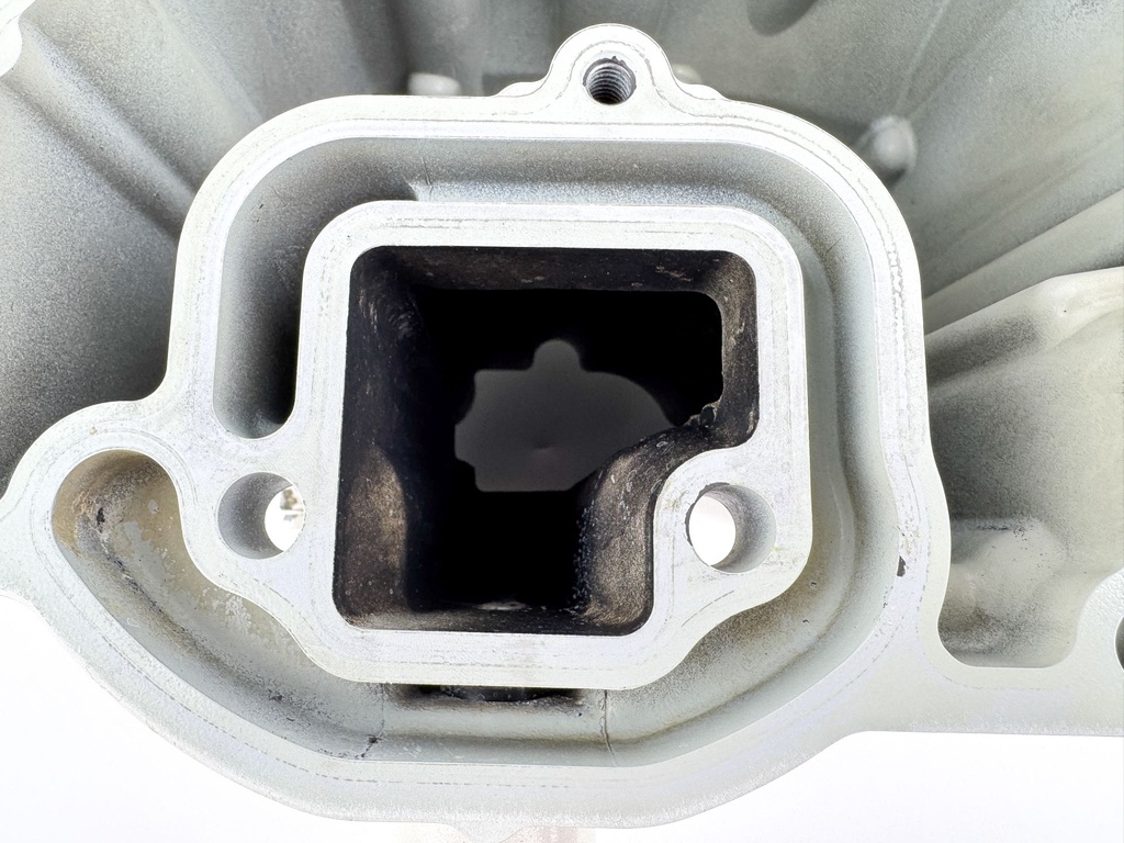 2005 Johnson Suzuki DF 140 HP 4 Stroke Outboard Oil Pan 11501-90J04-0EP OEM