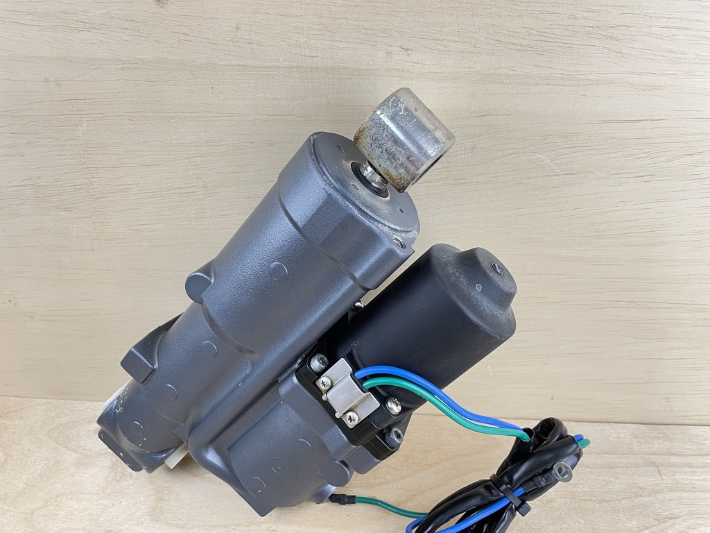 2010 Yamaha 90HP4 Stroke Outboard Power Trim & Tilt Unit Assembly 6D8-43800-01-8D