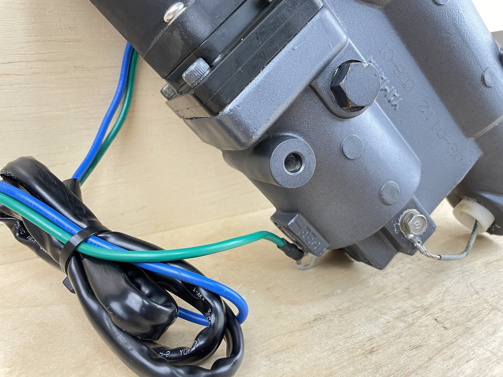 2010 Yamaha 90HP4 Stroke Outboard Power Trim & Tilt Unit Assembly 6D8-43800-01-8D