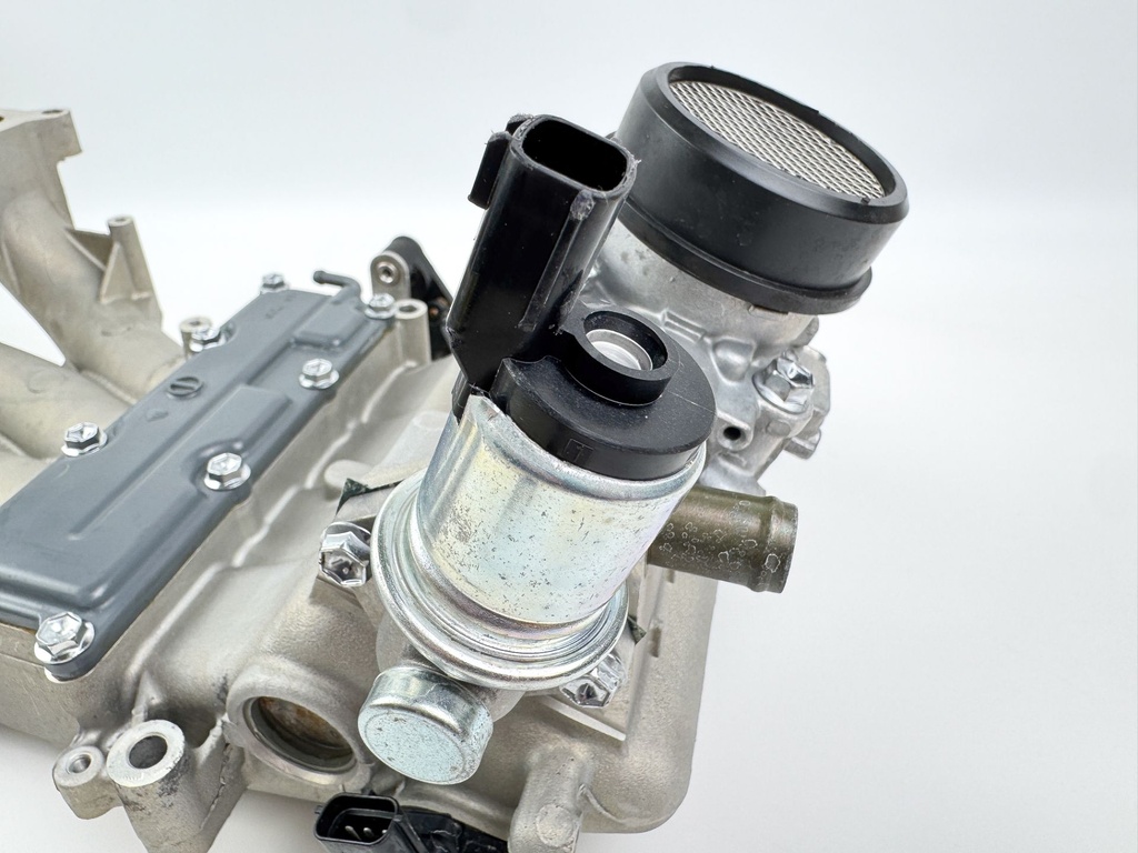 2005 Suzuki DF 140 140HP 4 Stroke Outboard Intake Manifold Complete