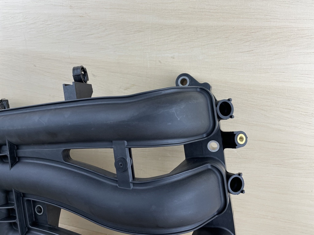 2010 Yamaha 90HP 4 Stroke Intake Manifold W/ Throttle Body 6D8-13641-00-00