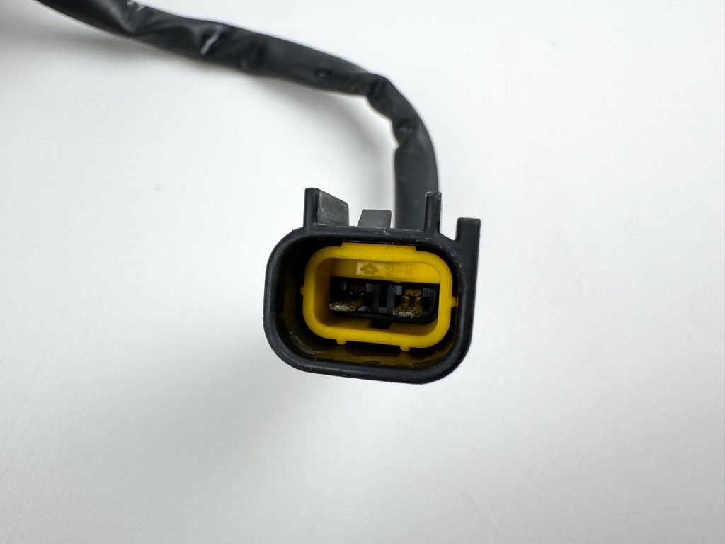 2005 Yamaha 250 HP 4 Stroke Outboard VST Float Chamber Assembly 6P2-14180-00-00 Parts