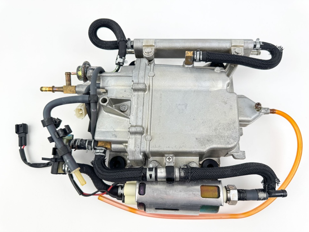 2005 Yamaha 250 HP 4 Stroke Outboard VST Float Chamber Assembly 6P2-14180-00-00 Parts