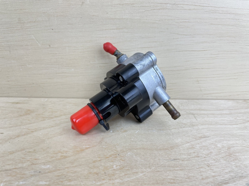 2010 Yamaha 90HP 4 Stroke Outboard Fuel Pump Assembly 6D8-24410-10-00