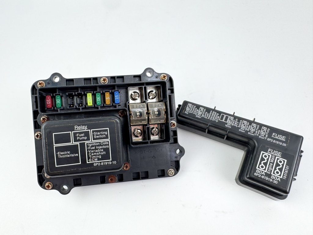 2005 Yamaha 250 HP 4 Stroke Outboard Fuse Box 6P2-82170-00-00 OEM