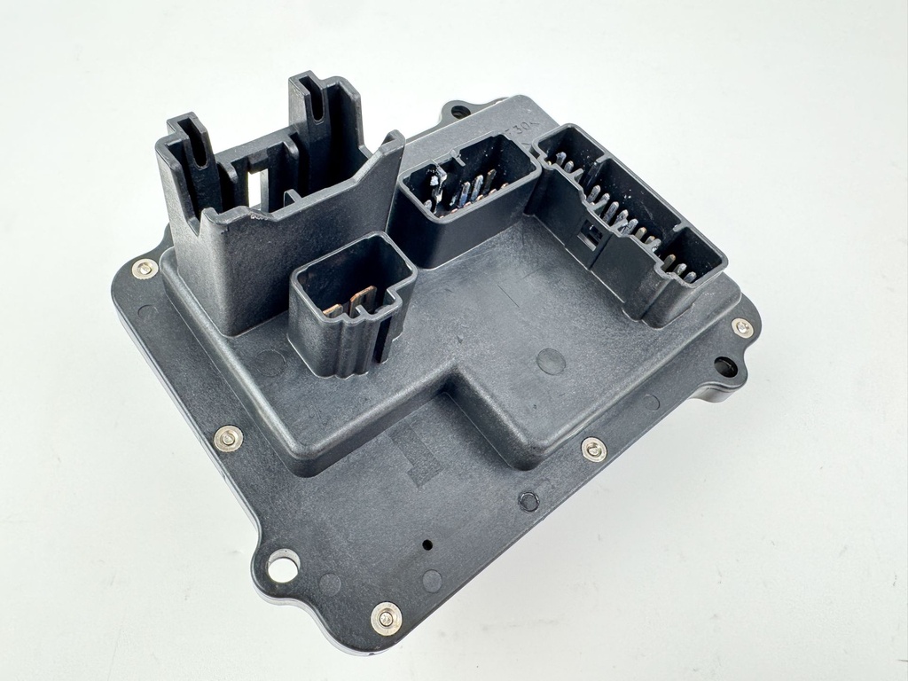 2005 Yamaha 250 HP 4 Stroke Outboard Fuse Box 6P2-82170-00-00 OEM