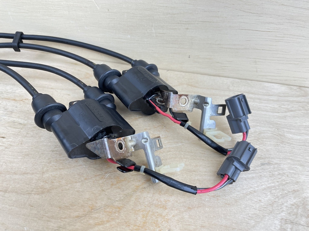 2010 Yamaha 90HP 4 Stroke Outboard Ignition Coil Set 63P-82310-01-00