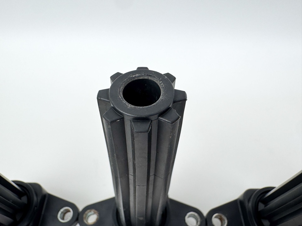 2005 Yamaha 250 HP 4 Stroke Outboard Ignition Coil Set 6P2-82310-00-00 OEM