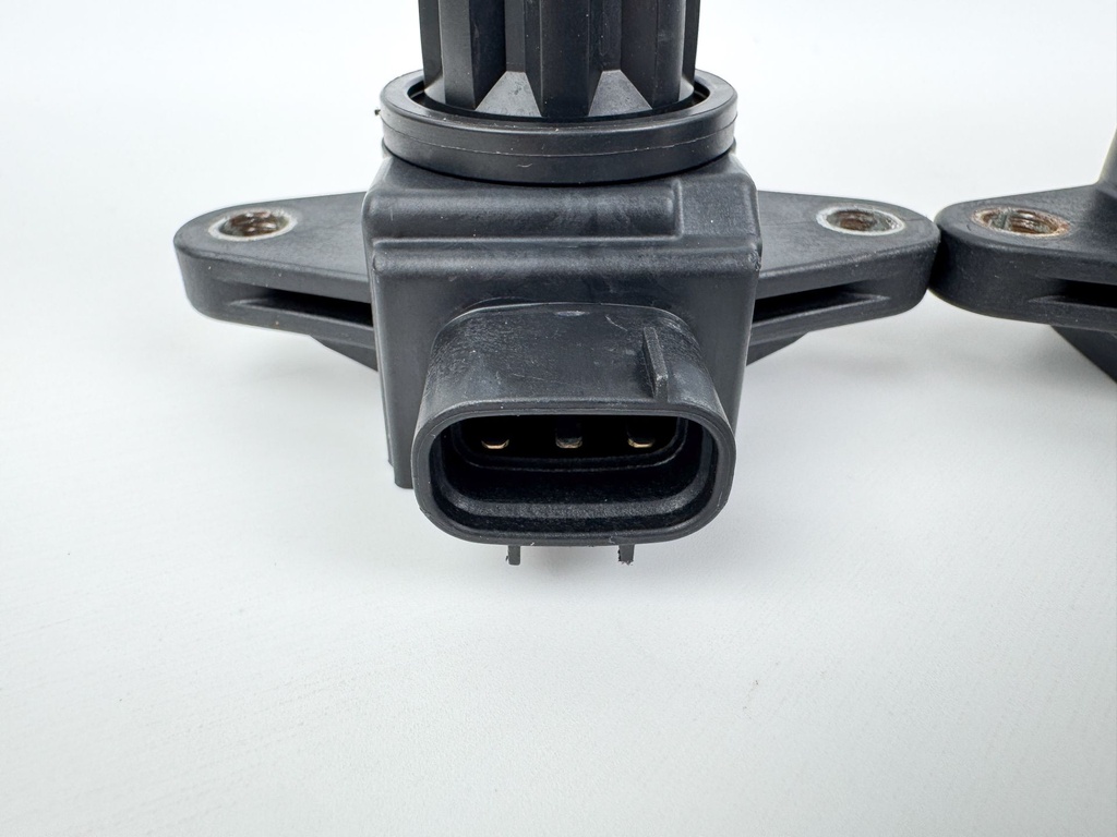 2005 Yamaha 250 HP 4 Stroke Outboard Ignition Coil Set 6P2-82310-00-00 OEM