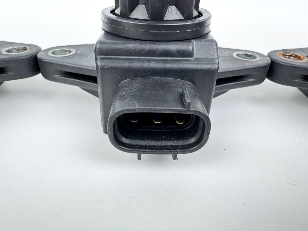 2005 Yamaha 250 HP 4 Stroke Outboard Ignition Coil Set 6P2-82310-00-00 OEM