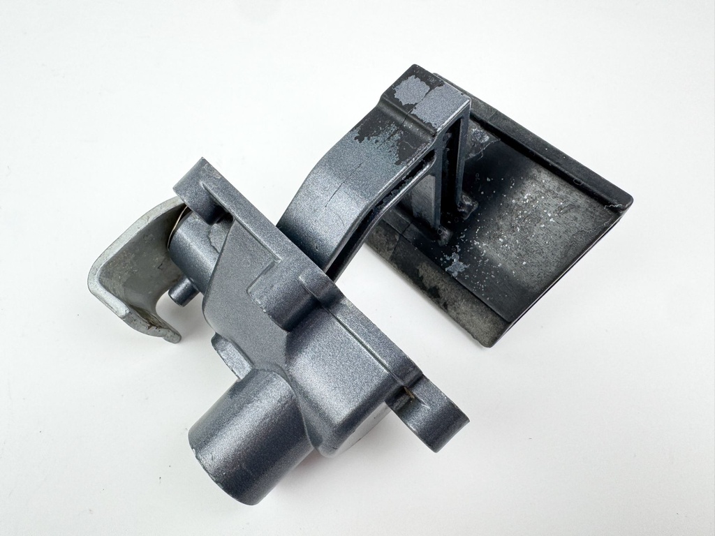 2005 Yamaha 250 HP 4 Stroke Outboard Latch Handle Set 69J-42816-00-8D OEM