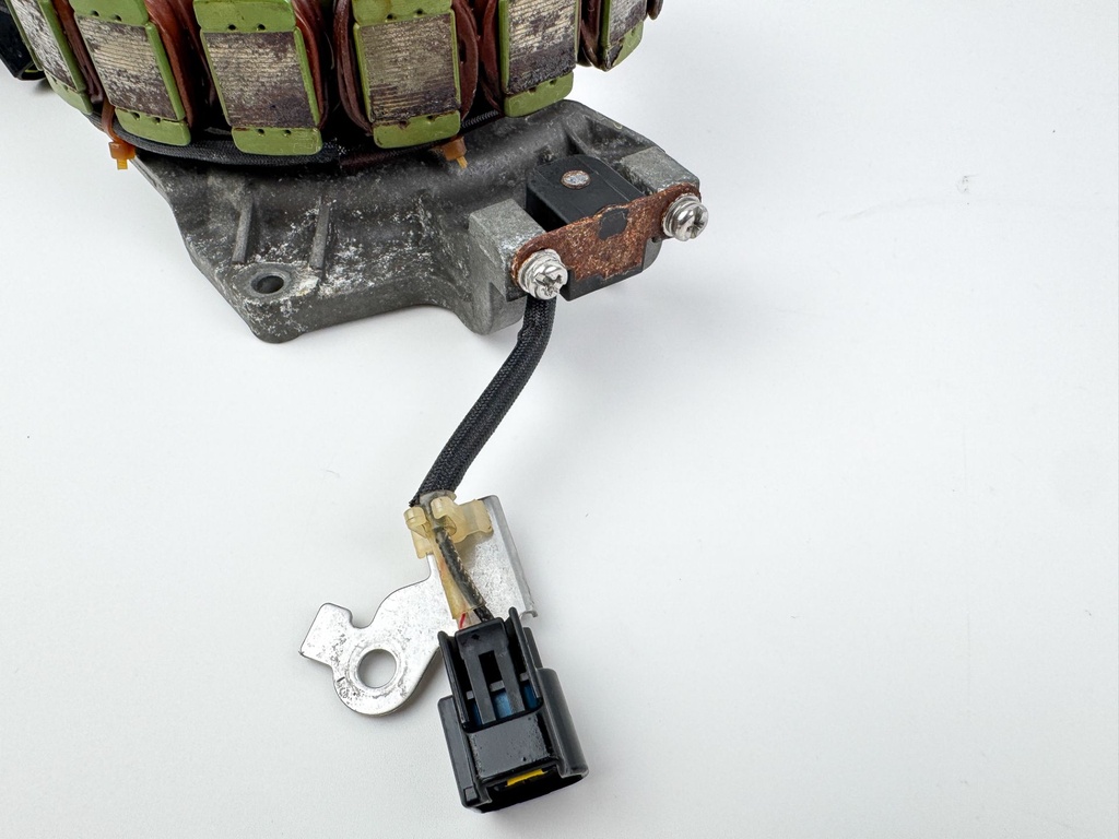 2005 Yamaha 250 HP 4 Stroke Outboard Coil Pulser Base Stator Assembly 6P2-81460-00-00 OEM