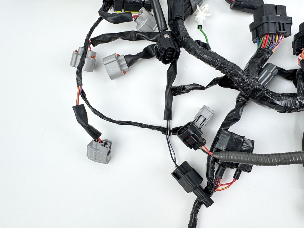 2005 Yamaha 250 HP 4 Stroke Outboard Engine Wire Harness 6P2-82590-00-00 OEM