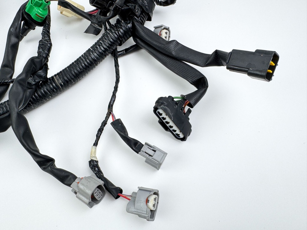 2005 Yamaha 250 HP 4 Stroke Outboard Engine Wire Harness 6P2-82590-00-00 OEM