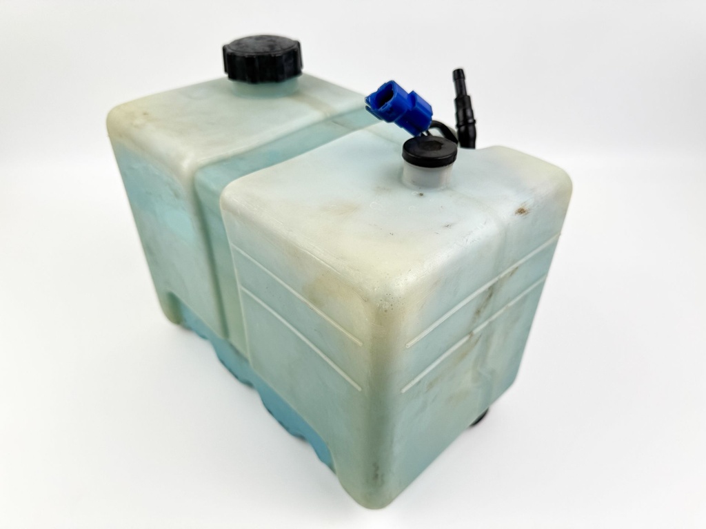 Yamaha Outboard 2 Stroke 10.5L Remote Oil Tank With Pump & Sensor 2.8 Gallons