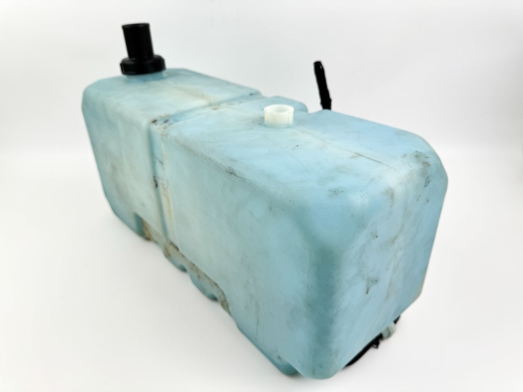 Yamaha Outboard 2 Stroke 5 Gallon Oil Tank Reservoir W/ Pump 18L