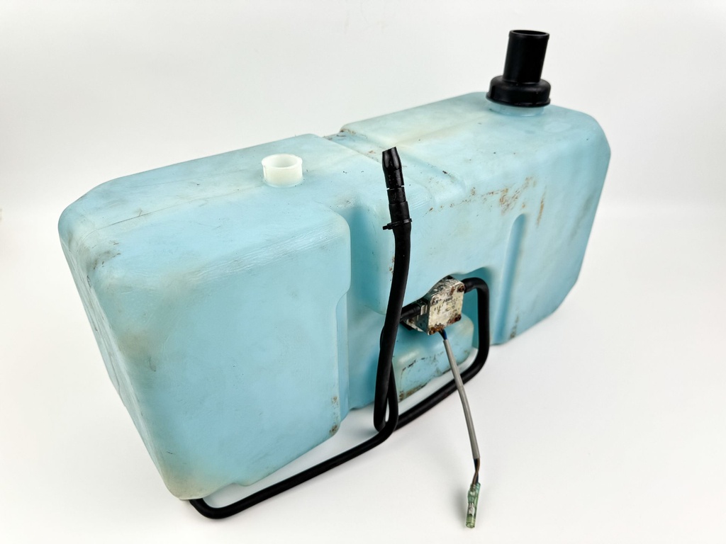 Yamaha Outboard 2 Stroke 5 Gallon Oil Tank Reservoir W/ Pump 18L