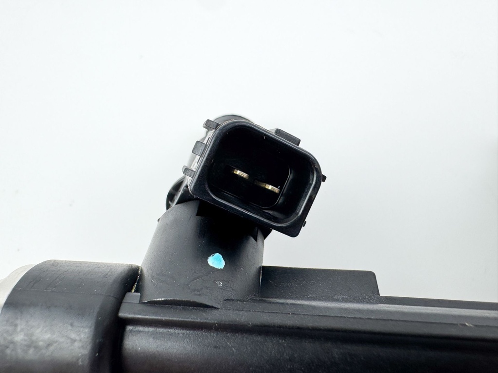 2013 Mercury 25 HP 4 Stroke Outboard Fuel Injector Set W/ Rail 898101T75 OEM