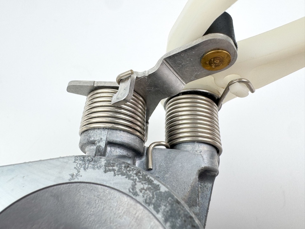 2013 Mercury 25 HP 4 Stroke Outboard Throttle Body Assembly 898103T40 OEM