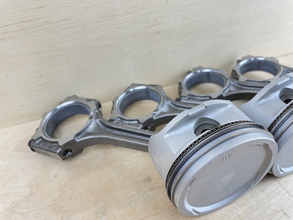 2010 Yamaha 90HP 4 Stroke Outboard Piston & Connecting Rod Set 6D8-W1164-21-00