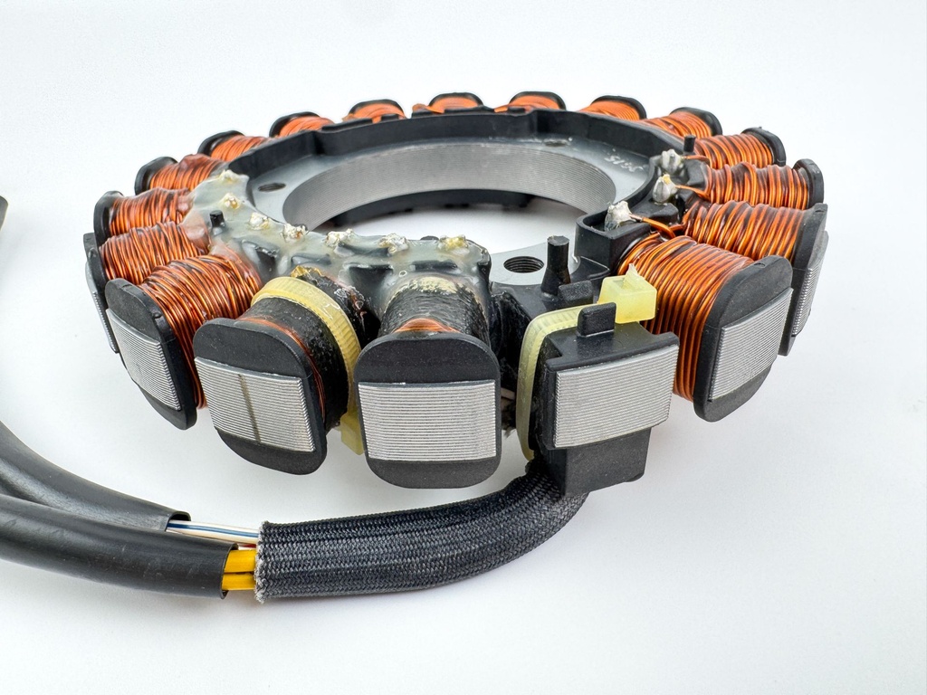 2013 Mercury 25 HP 4 Stroke Outboard Flywheel Stator Alternator 898101T64 OEM