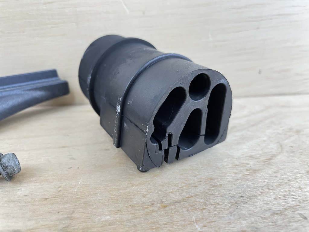 2010 Yamaha 90HP 4 Stroke Outboard Cable Cover Plate 67F-42738-00-8D