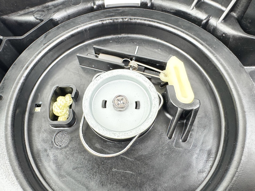 2013 Mercury 25 HP 4 Stroke Outboard Recoil Rope Pull Starter 8M0230663 OEM