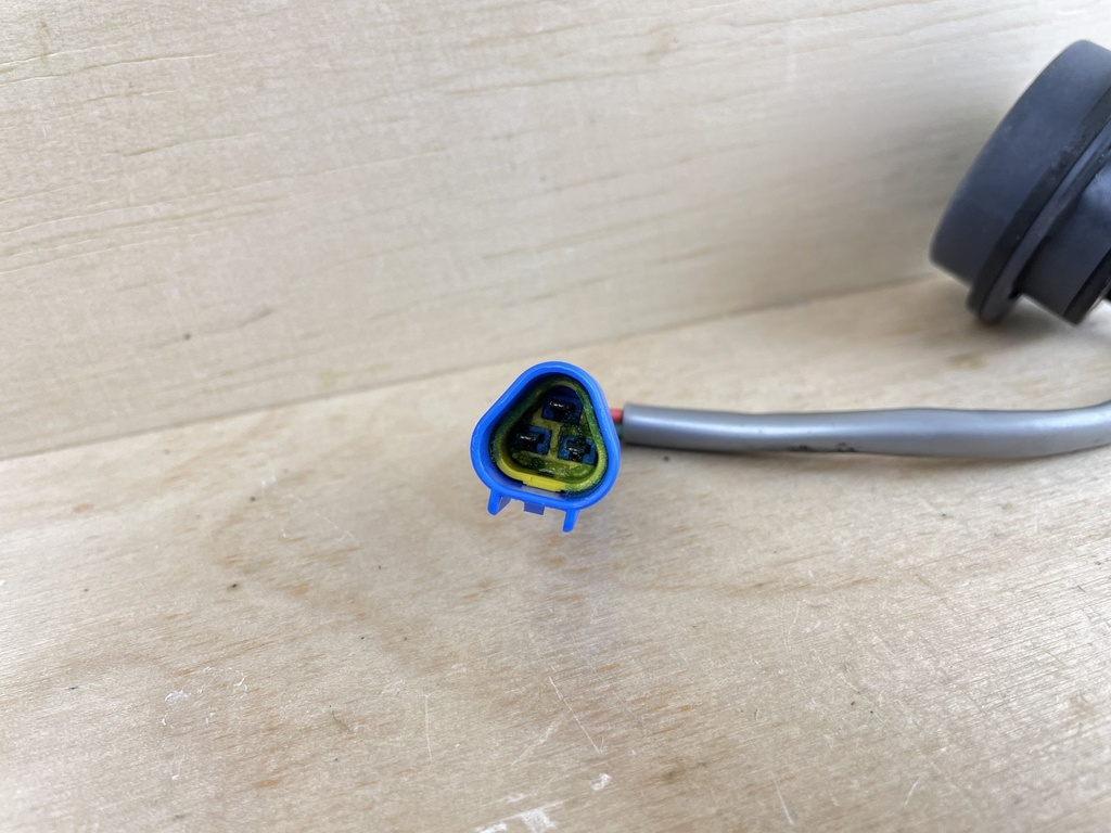 2010 Yamaha 90HP 4 Stroke Outboard Power Trim & Tilt Switch 63D-82563-10-00