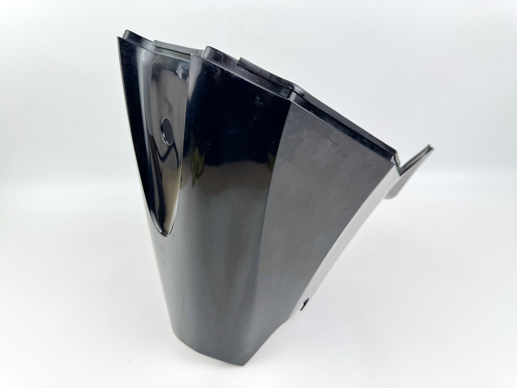 2013 Mercury 25 HP 4 Stroke Outboard Lower Apron Cover 896116T OEM