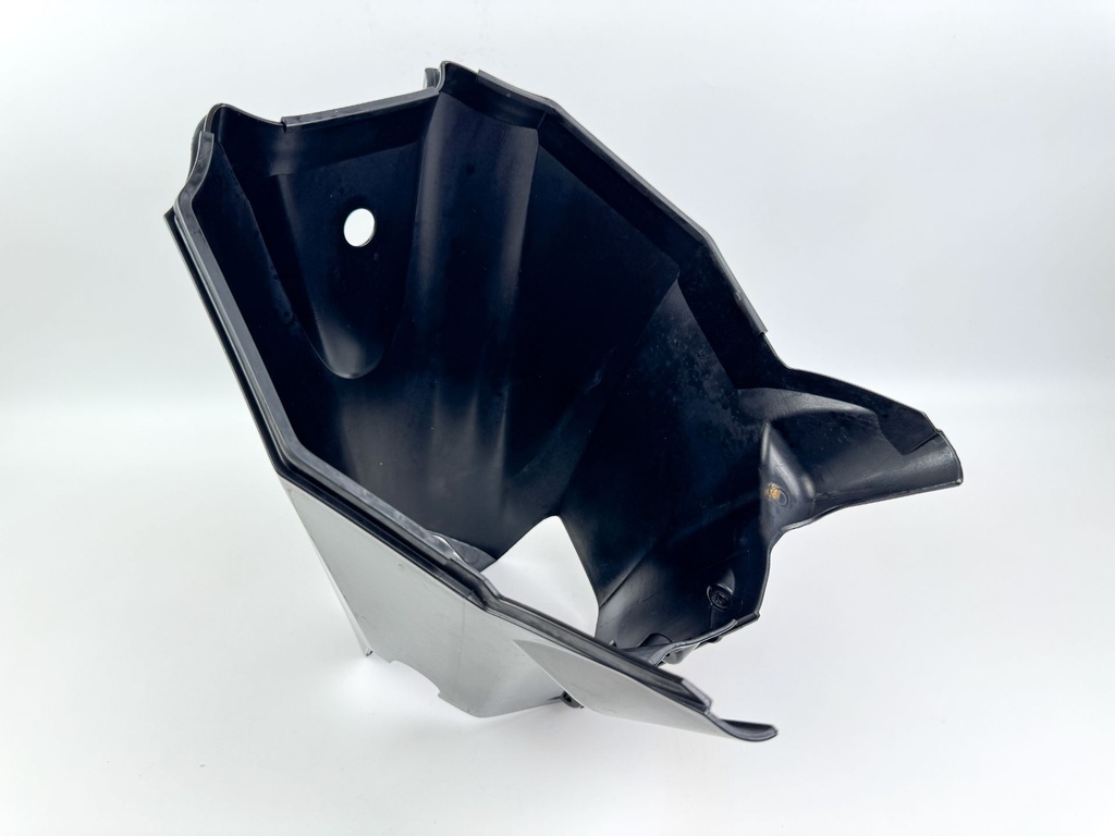 2013 Mercury 25 HP 4 Stroke Outboard Lower Apron Cover 896116T OEM