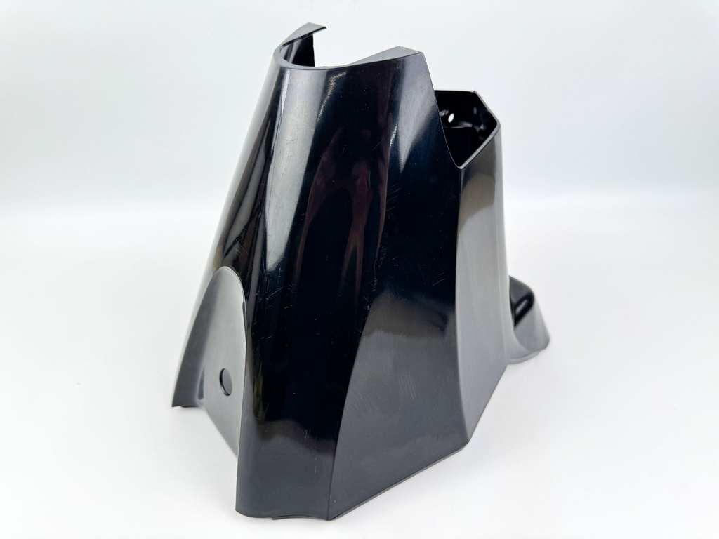 2013 Mercury 25 HP 4 Stroke Outboard Lower Apron Cover 896116T OEM