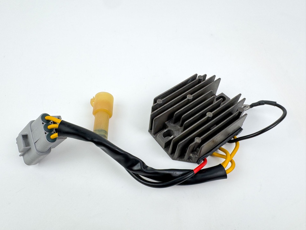 2013 Mercury 25 HP 4 Stroke Outboard Rectifier & Regulator 898103T14 OEM
