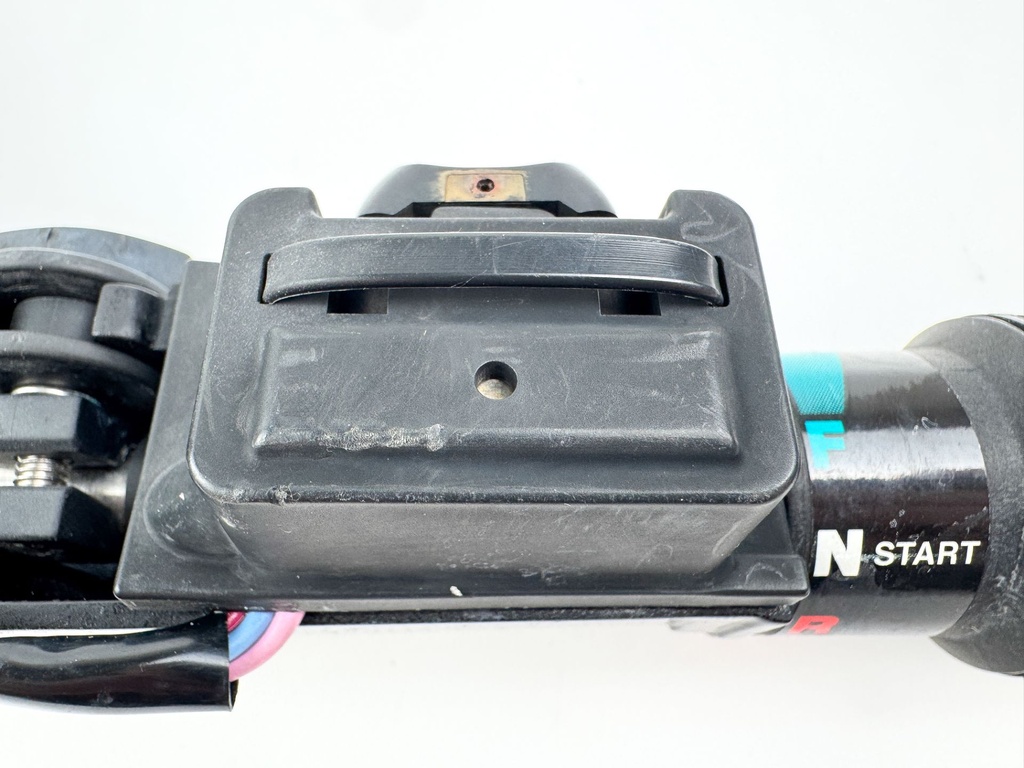 2013 Mercury 25 HP 4 Stroke Outboard Tiller Steering Handle 898103T24 OEM