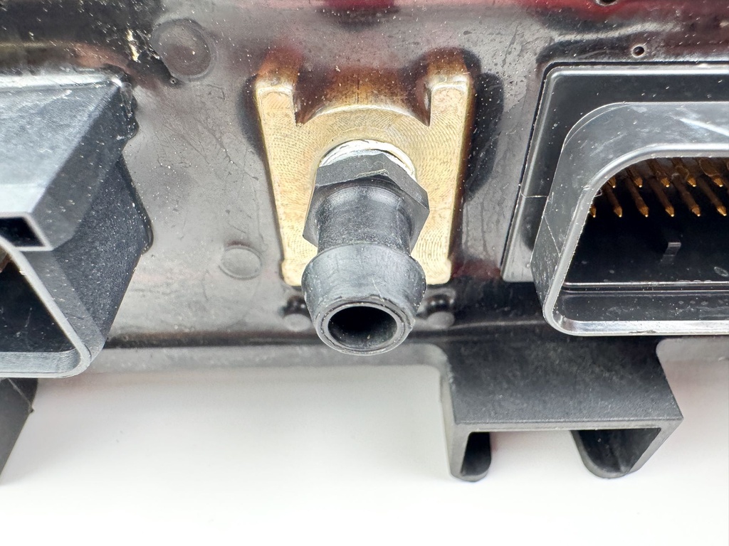 2008 Evinrude 115HP 2 Stroke Etec Outboard Engine Control Unit ECU 0586982 EMM