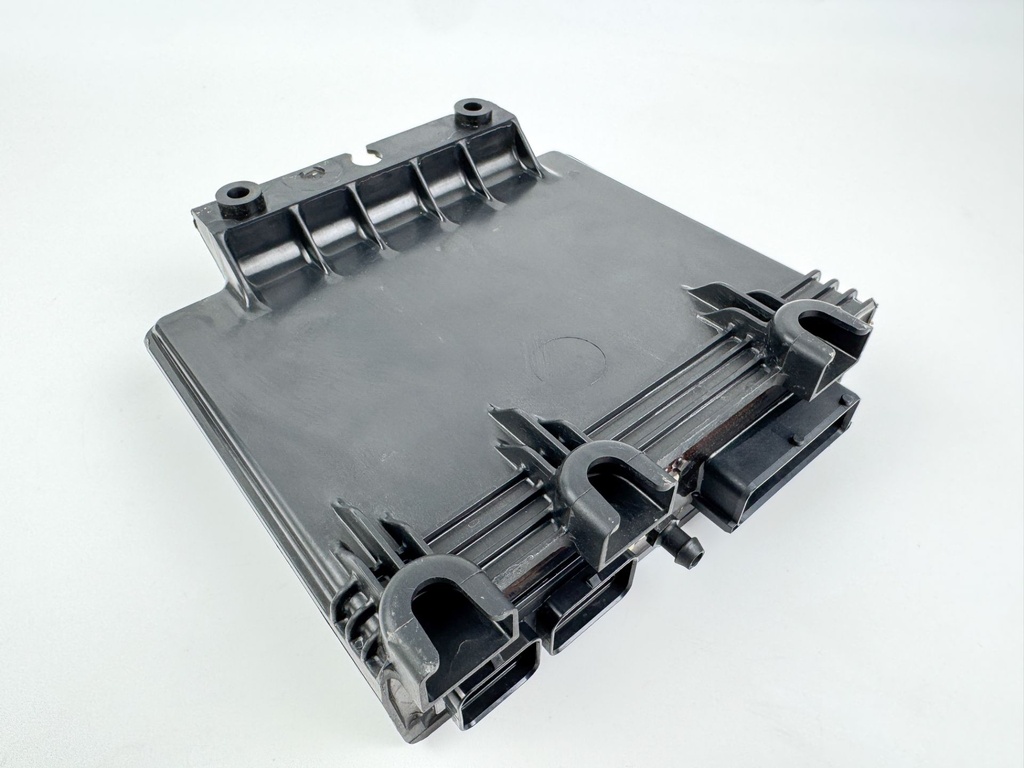 2008 Evinrude 115HP 2 Stroke Etec Outboard Engine Control Unit ECU 0586982 EMM