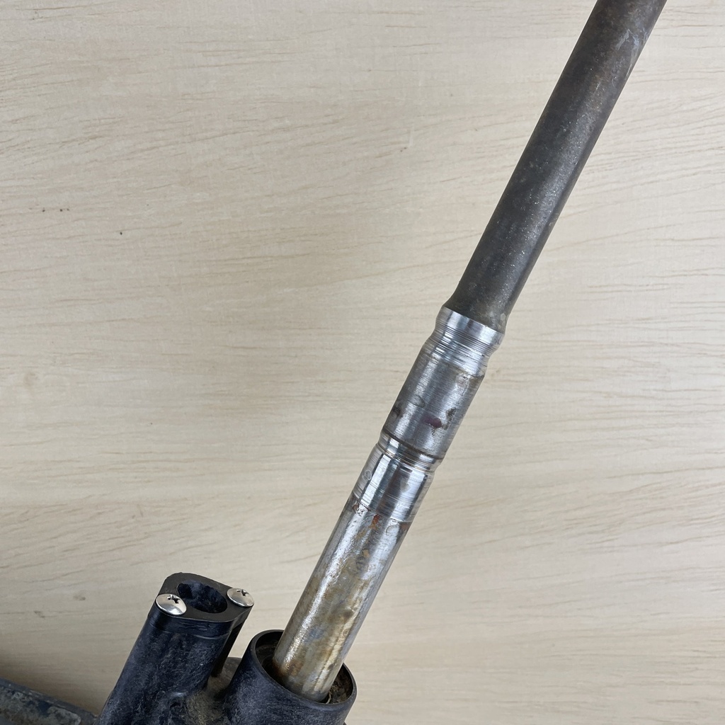 2010 Yamaha 90HP 4 Stroke 20" Lower Unit Gear Case RH 6D9-45300-15-8D