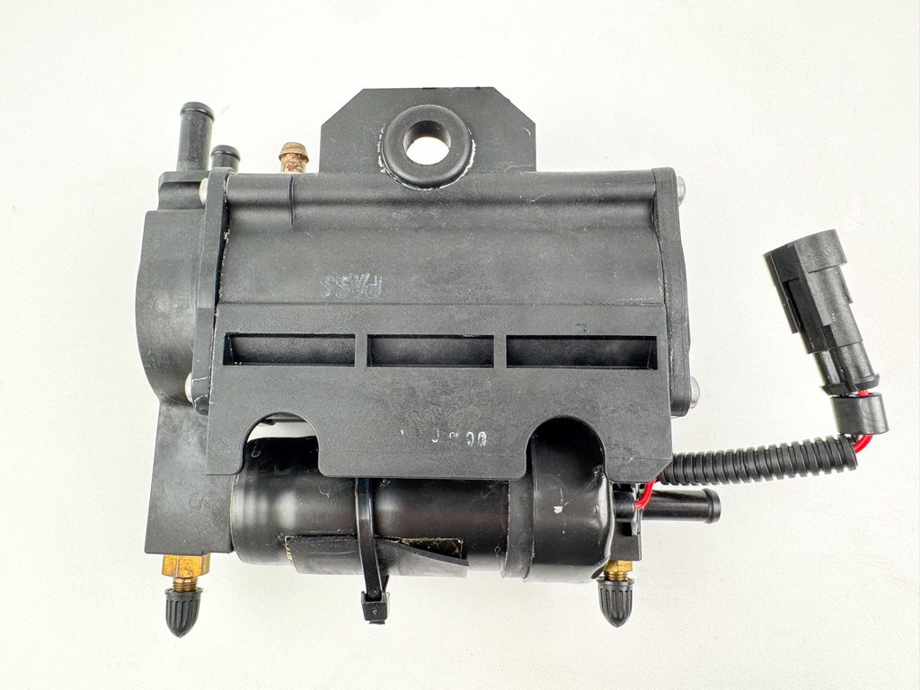 2008 Evinrude 115HP 2 Stroke Etec Outboard Vapor Separator Tank VST 5006084 OEM