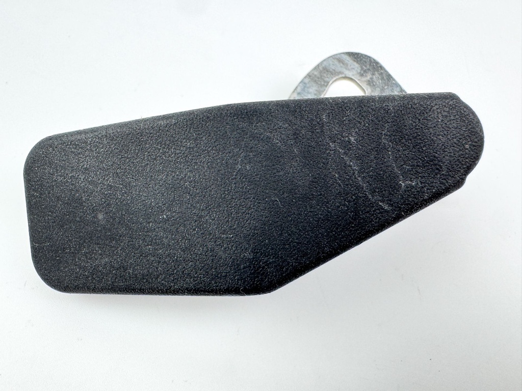 2008 Evinrude 115HP 2 Stroke Etec Outboard Rear Back Latch Handle 5005709 OEM