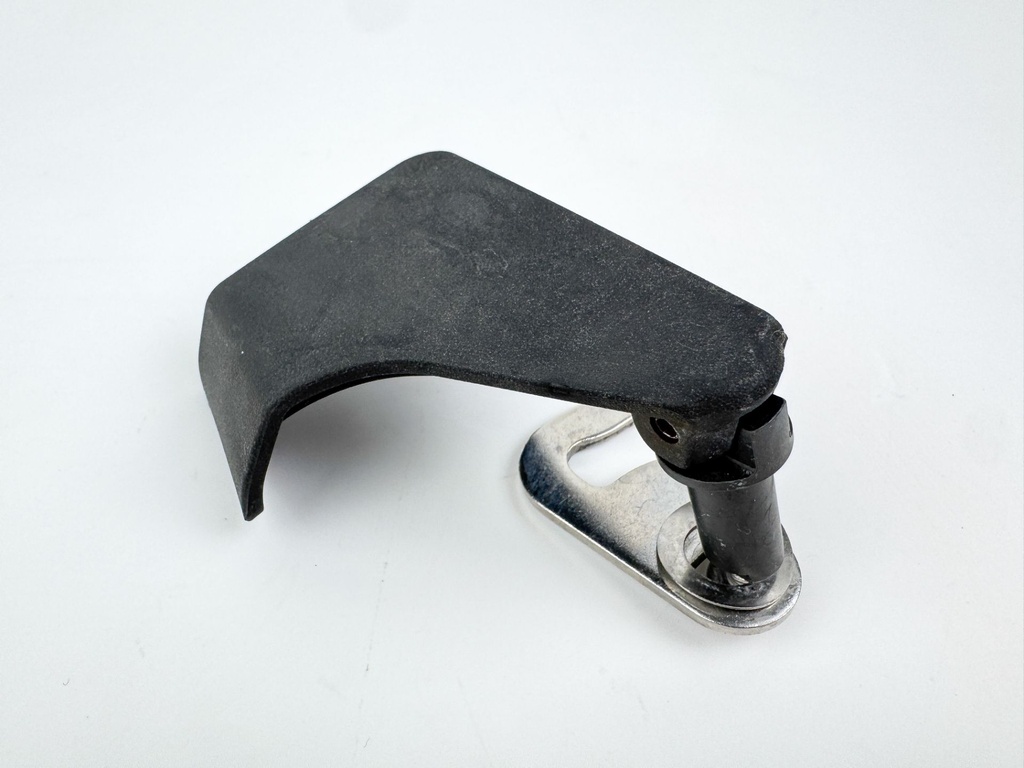 2008 Evinrude 115HP 2 Stroke Etec Outboard Port Latch Handle 5005707 OEM