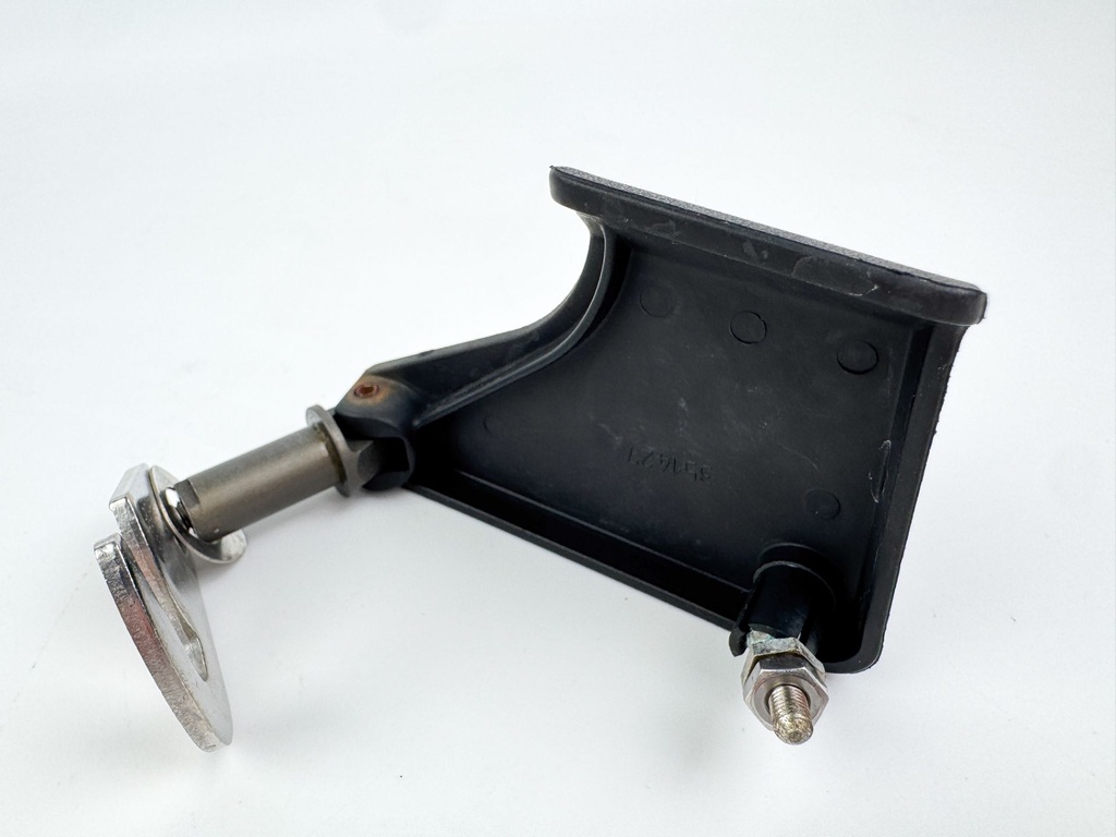 2008 Evinrude 115HP 2 Stroke Etec Outboard Starboard Latch Handle 5005708 OEM