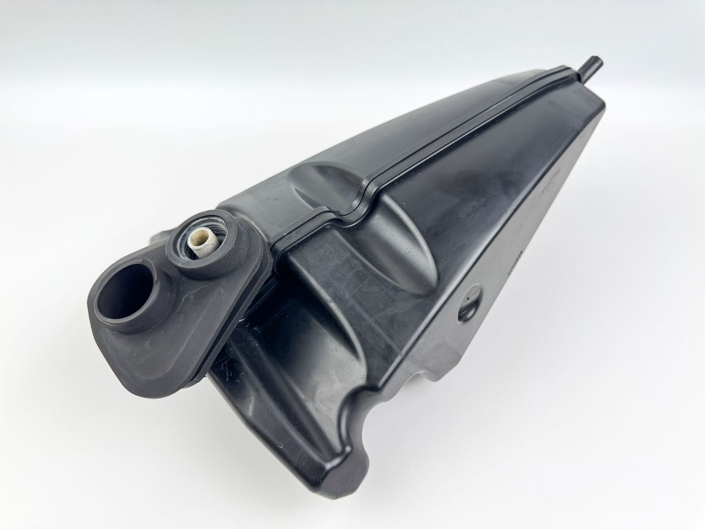 2008 Evinrude 115HP 2 Stroke Etec Outboard Muffler 5005699 OEM