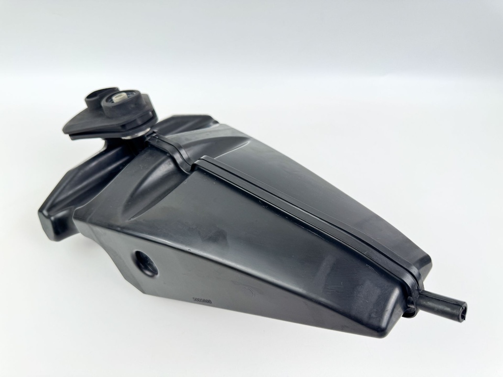 2008 Evinrude 115HP 2 Stroke Etec Outboard Muffler 5005699 OEM