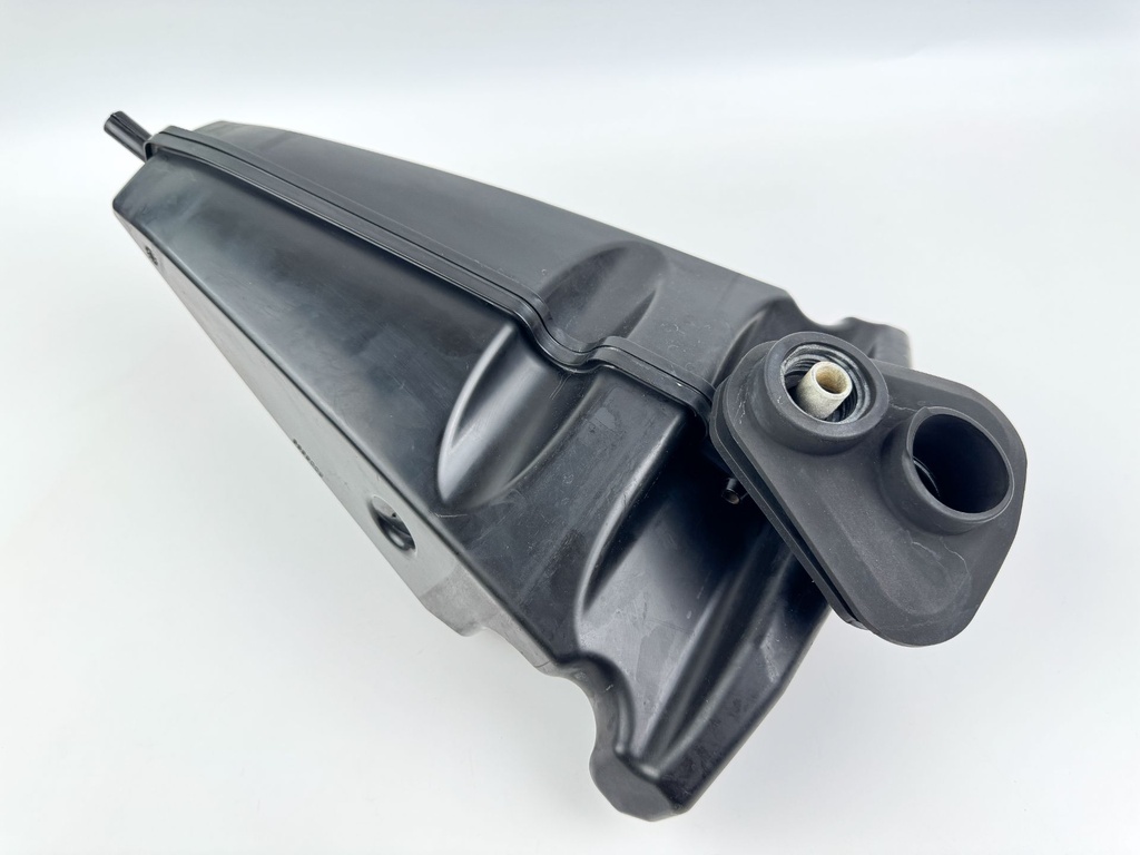 2008 Evinrude 115HP 2 Stroke Etec Outboard Muffler 5005699 OEM