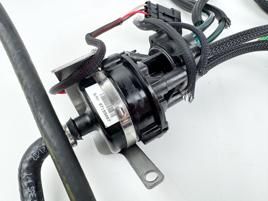 2008 Evinrude 115HP 2 Stroke Etec Outboard Oil Pump 5007232 OEM