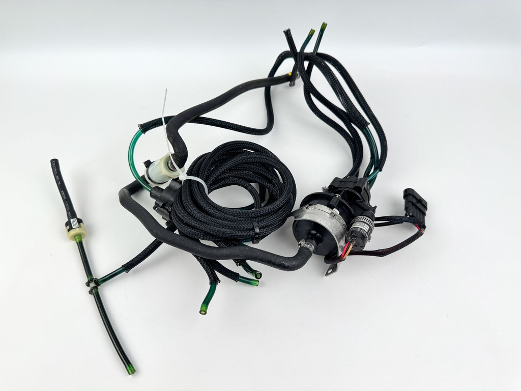 2008 Evinrude 115HP 2 Stroke Etec Outboard Oil Pump 5007232 OEM