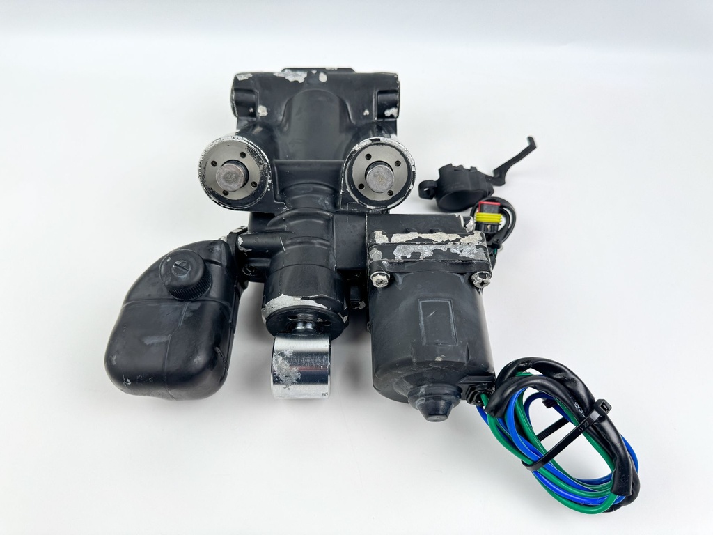 2008 Evinrude 115HP 2 Stroke Etec Outboard Power Trim Tilt Unit 5005114 OEM