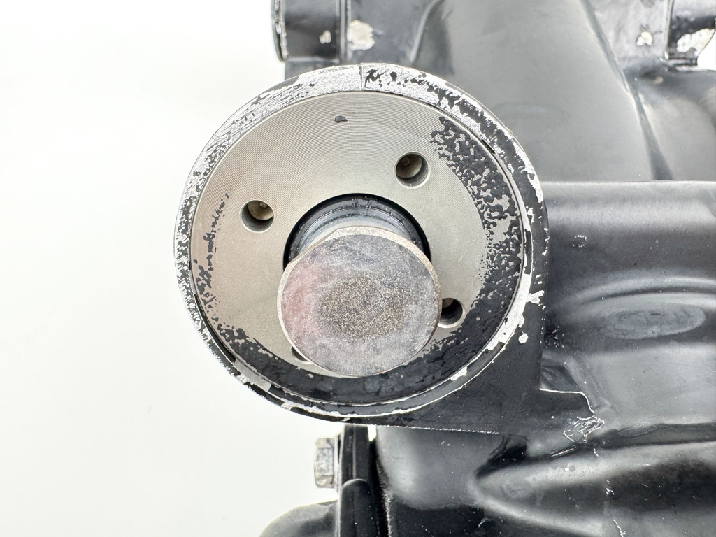 2008 Evinrude 115HP 2 Stroke Etec Outboard Power Trim Tilt Unit 5005114 OEM