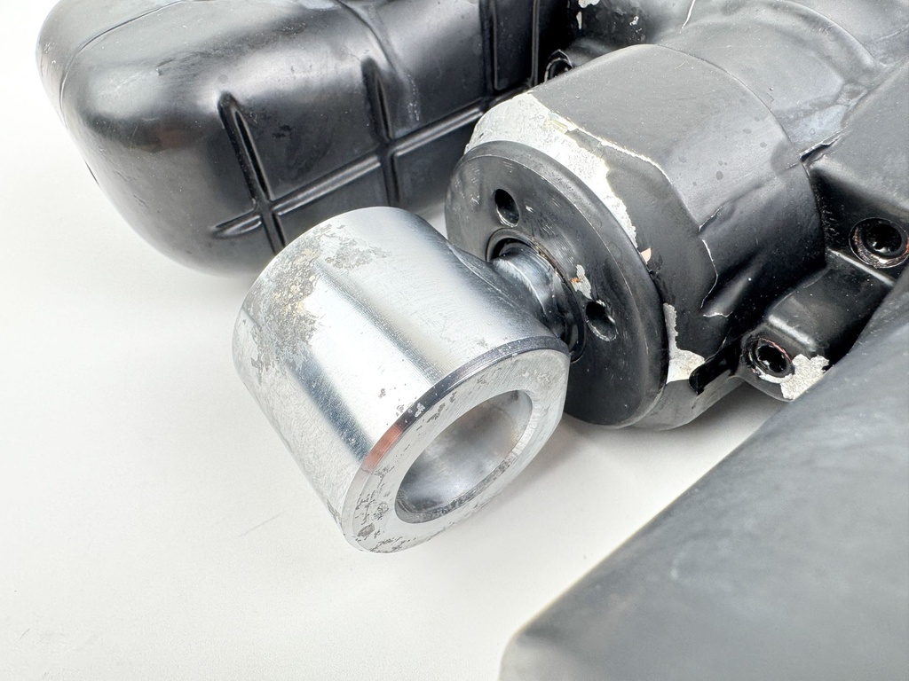 2008 Evinrude 115HP 2 Stroke Etec Outboard Power Trim Tilt Unit 5005114 OEM