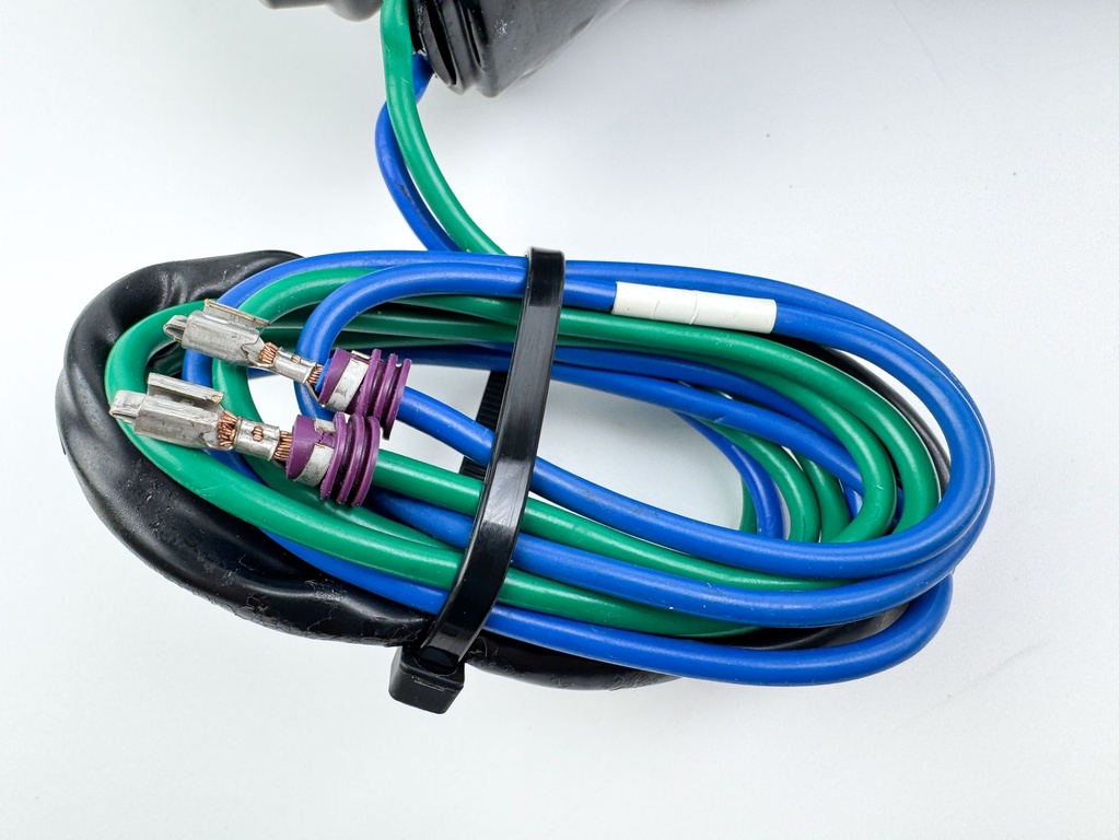 2008 Evinrude 115HP 2 Stroke Etec Outboard Power Trim Tilt Unit 5005114 OEM