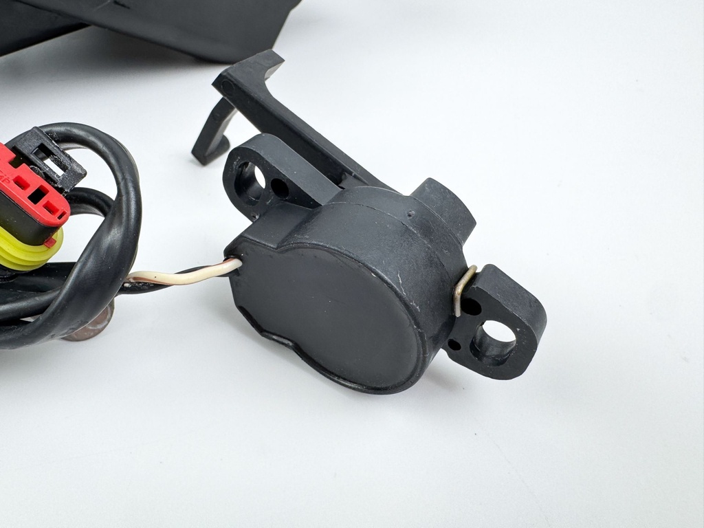 2008 Evinrude 115HP 2 Stroke Etec Outboard Power Trim Tilt Unit 5005114 OEM